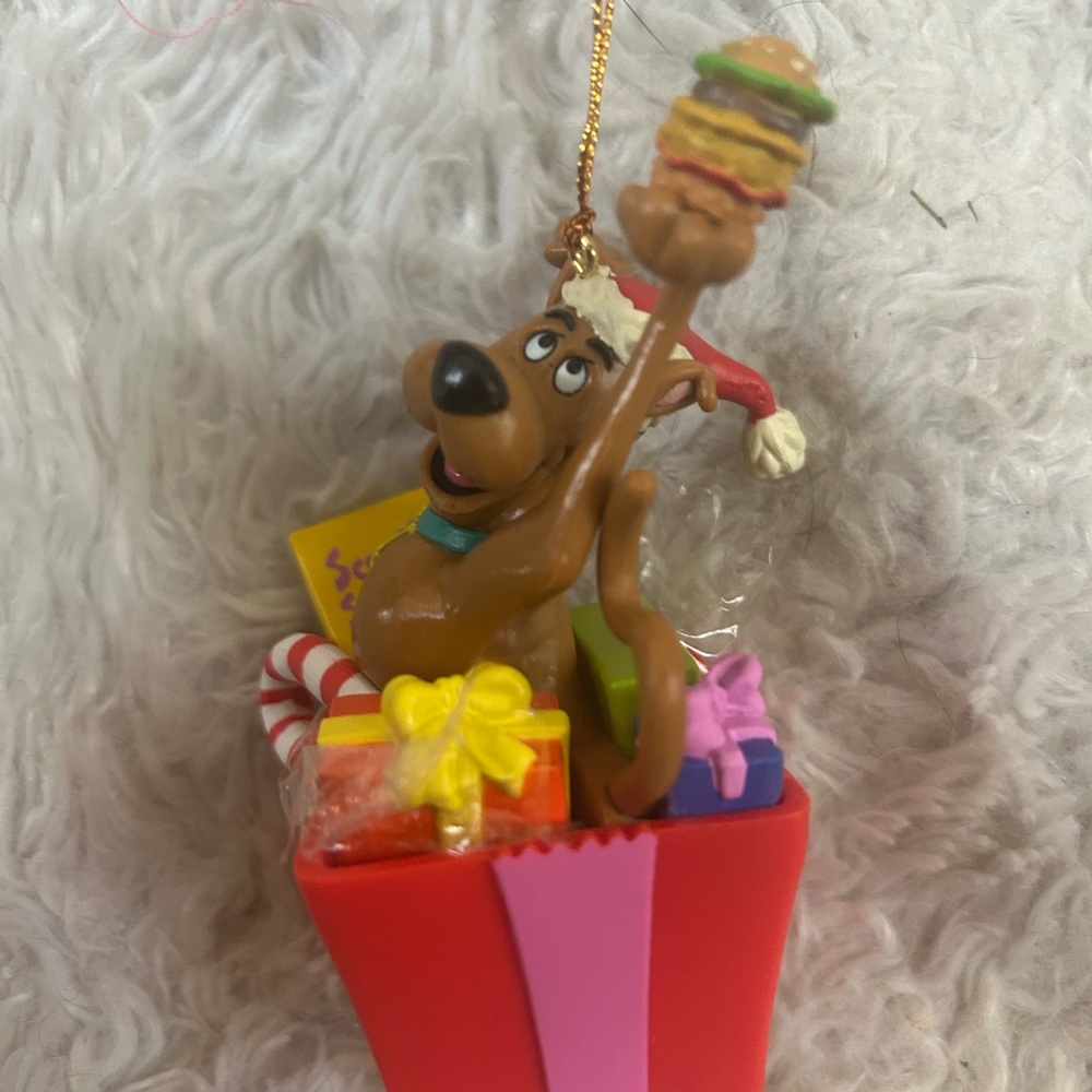 Scooby-Doo 1998 Christmas presents Ornament